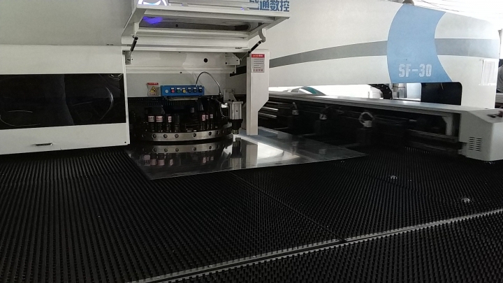 鋁單板加工視頻